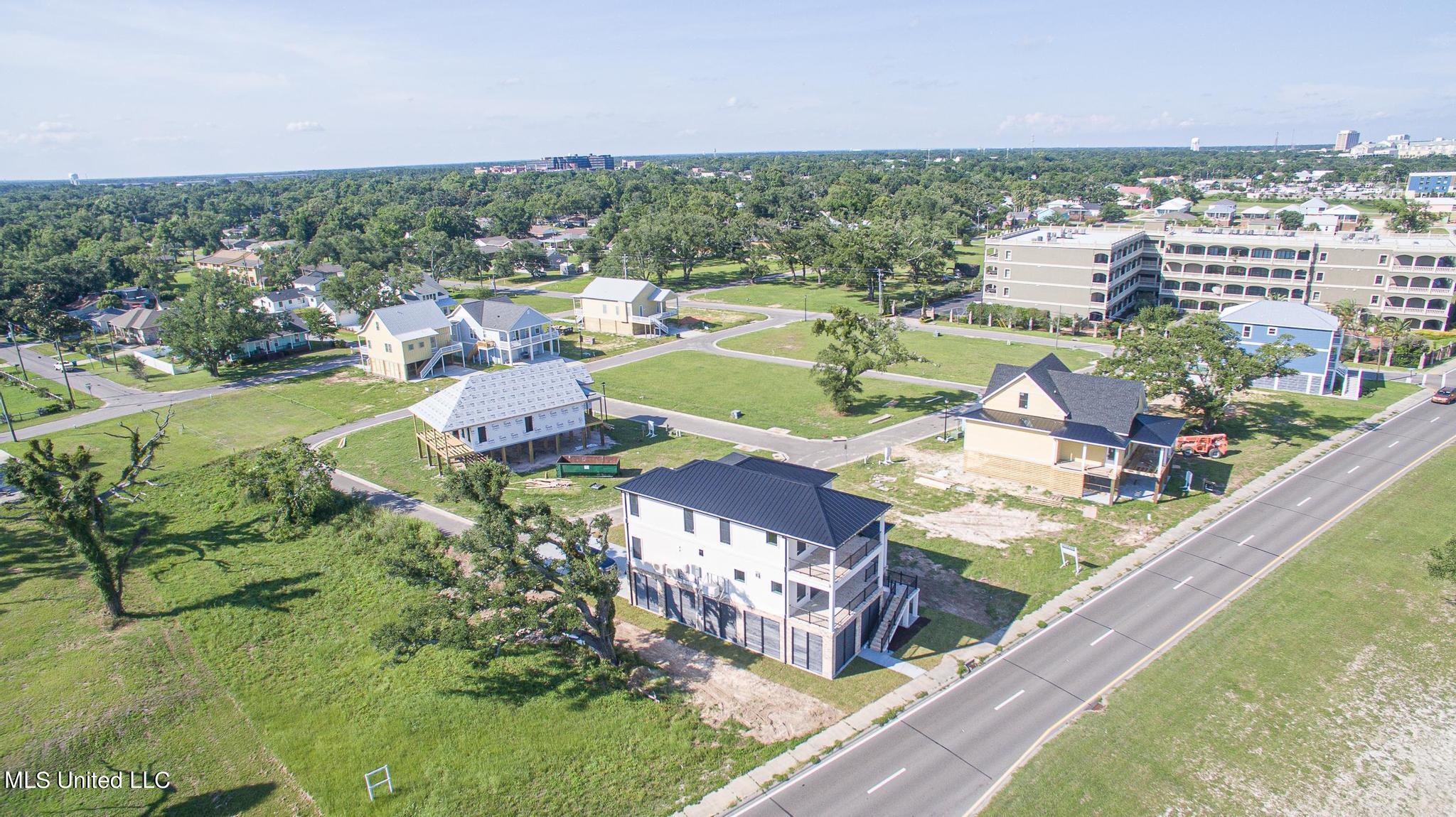 4760 Sebring Circle Gulfport, MS 39501 - Photo 11 of 14 9 Water-33009