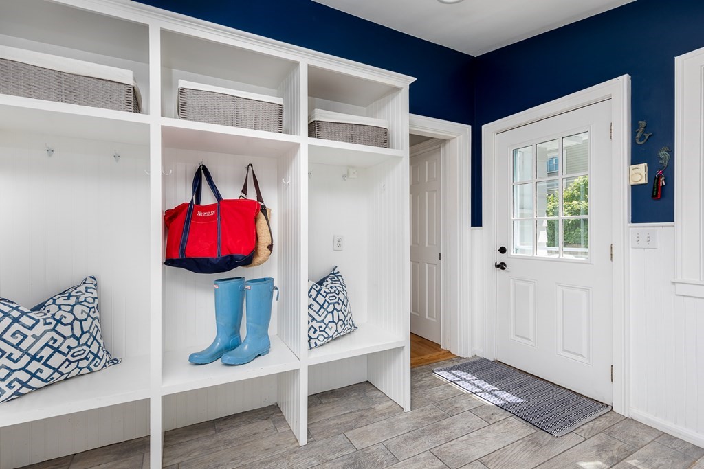 8 Pickwick Road Marblehead, MA 01945 - Photo 18 of 35 a view of a room with shelves