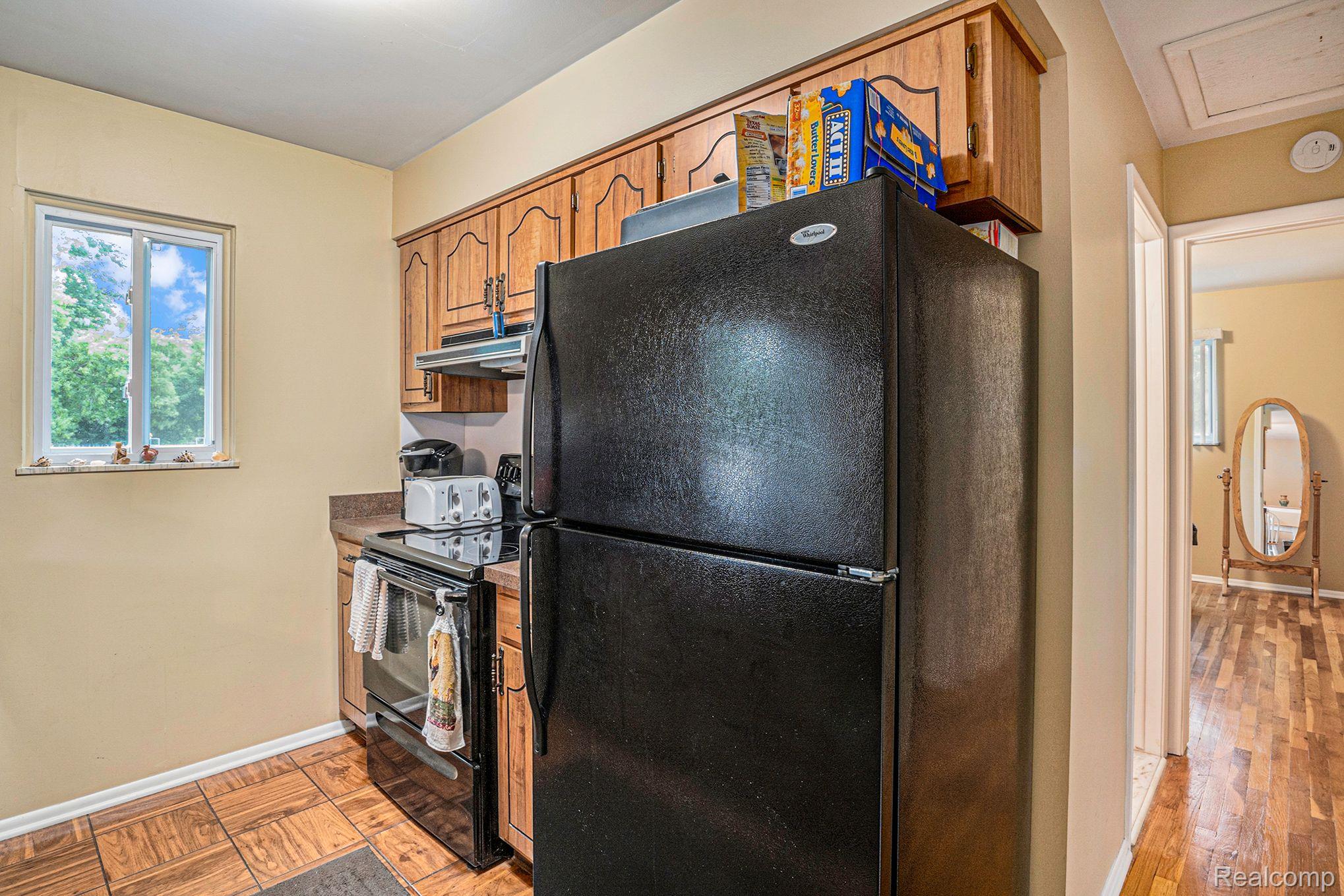 1052 Elms Road Flint, MI 48532 - Photo 17 of 45 Gallery Image 17