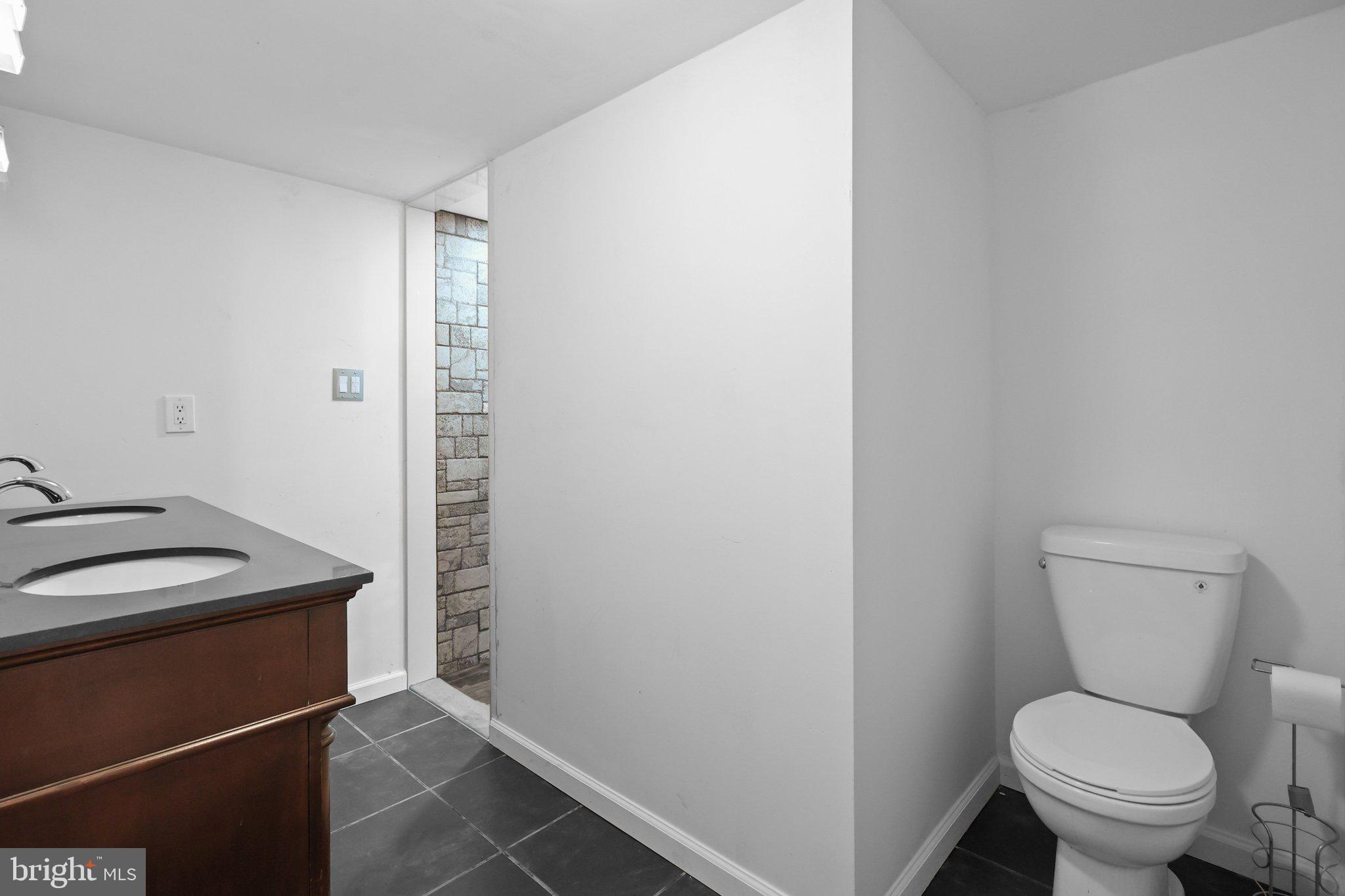 25 St Dunstans Road Hatboro, PA 19040 - Photo 21 of 37