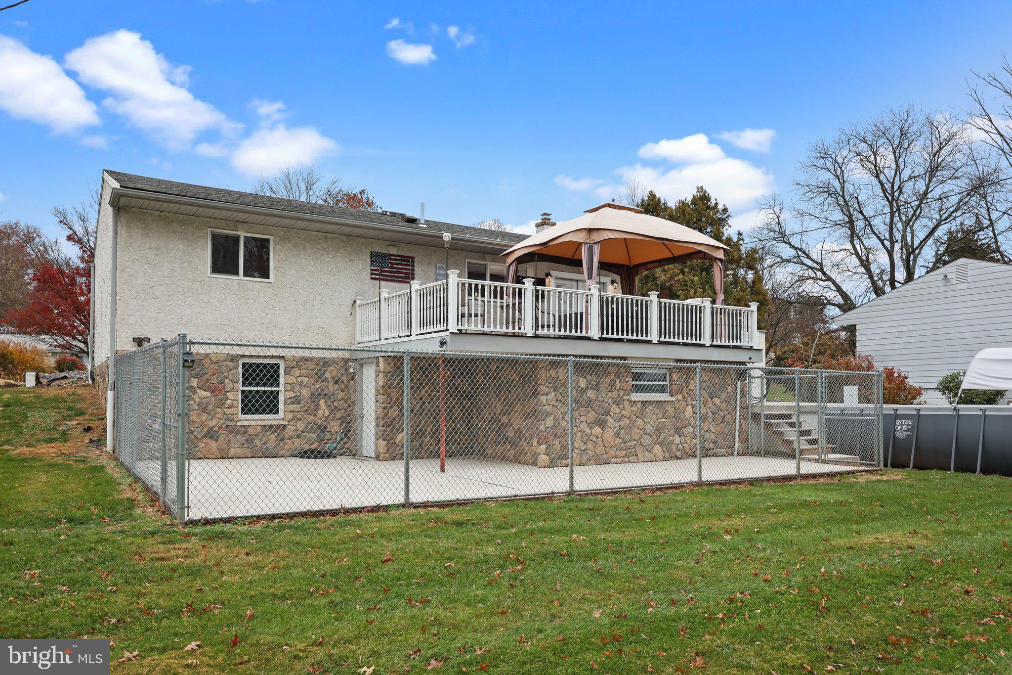 25 St Dunstans Road Hatboro, PA 19040 - Photo 28 of 37