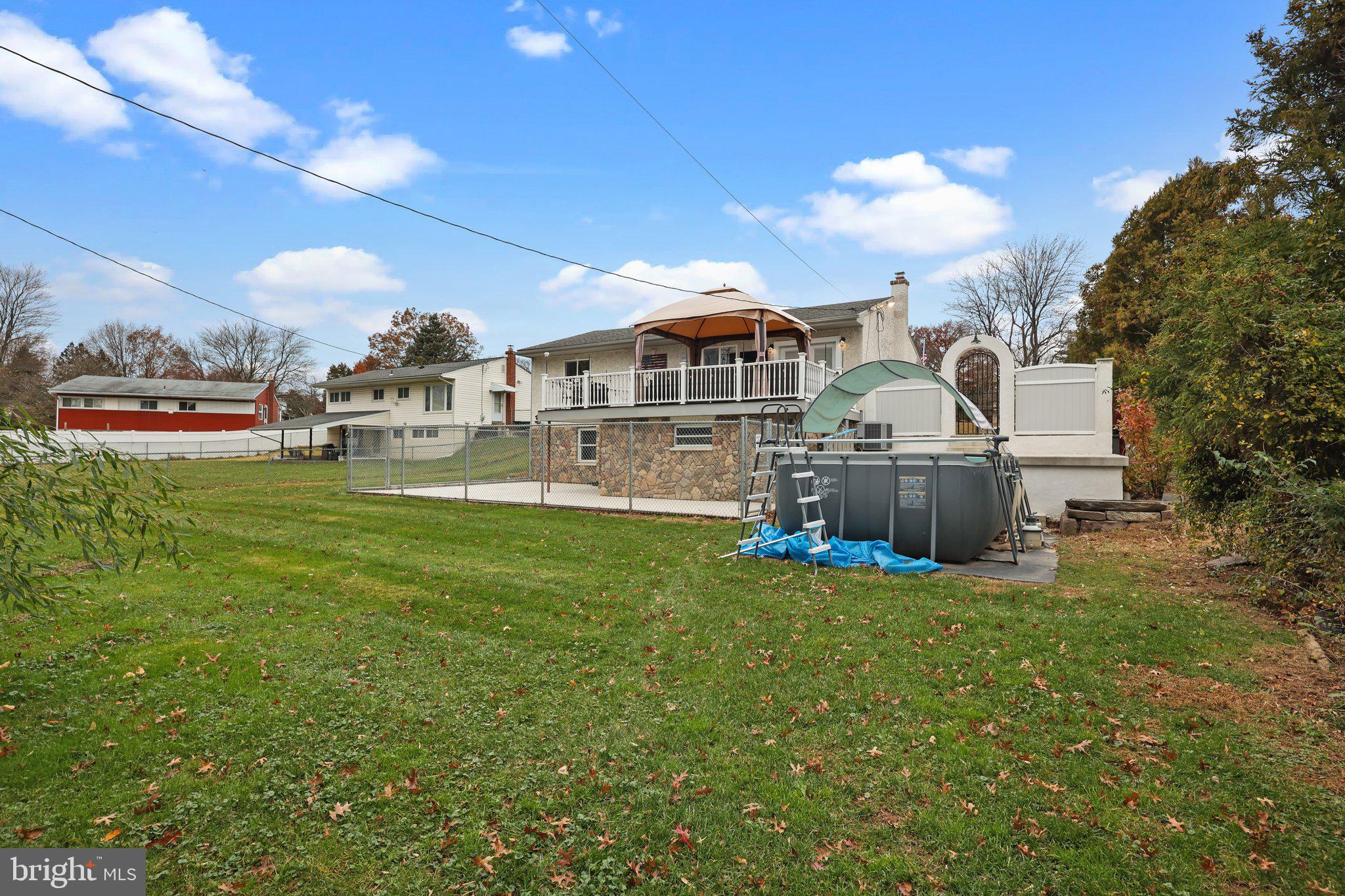 25 St Dunstans Road Hatboro, PA 19040 - Photo 29 of 37