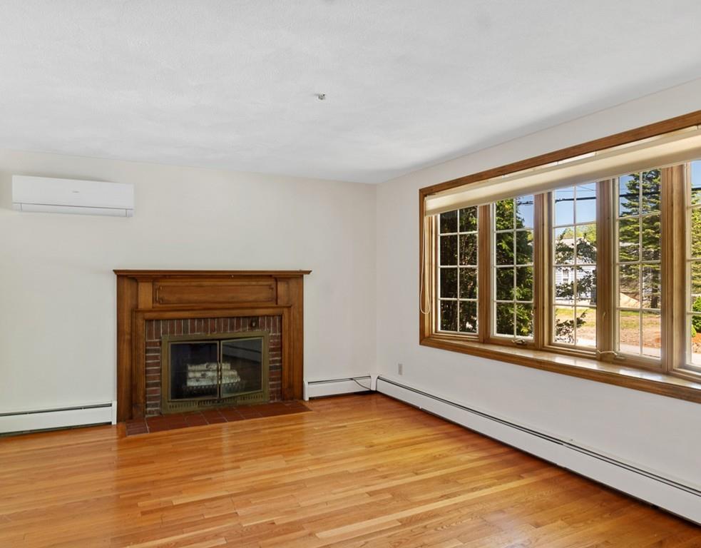 152 Springs Road Bedford, MA 01730 - Photo 4 of 32 Gallery Image 4
