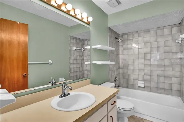 $259,990 | 7905 Luxbury Place, Tampa, FL 33614