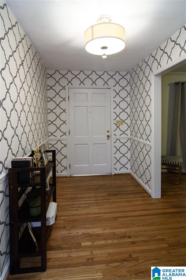3728 Crestbrook Road Birmingham, AL 35223 - Photo 4 of 39