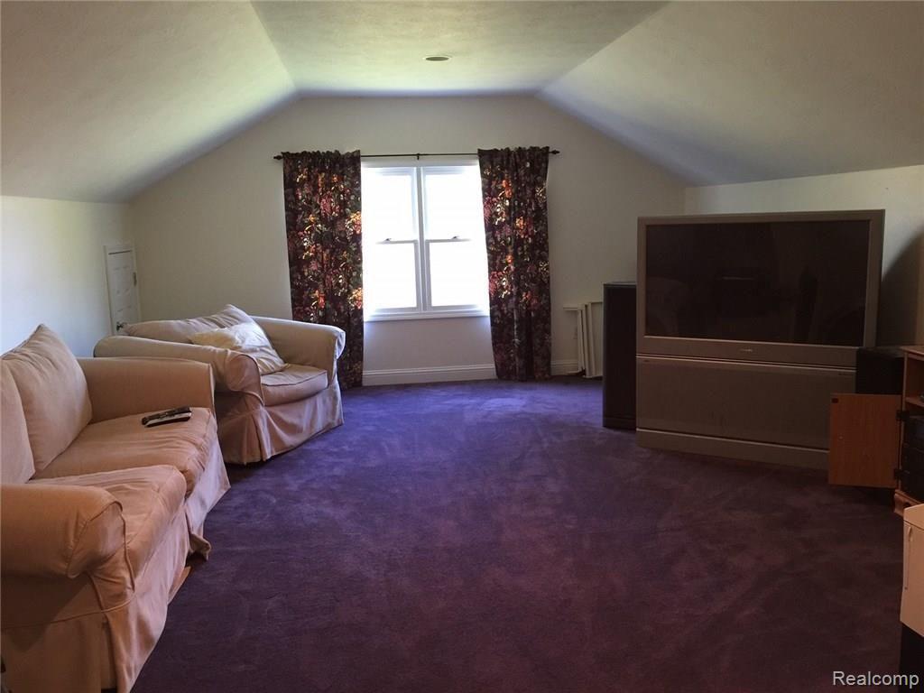9472 Grant Road Fowlerville, MI 48836 - Photo 9 of 26