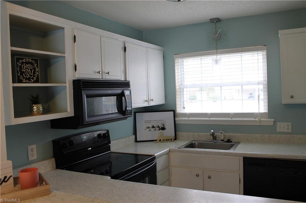 2218 Shadow Valley Road, Unit F High Point, NC 27265 - Photo 23 of 27 Gallery Image 23