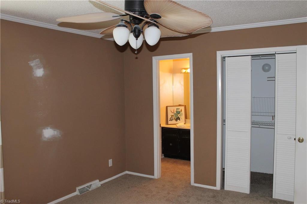2218 Shadow Valley Road, Unit F High Point, NC 27265 - Photo 5 of 27 Gallery Image 5