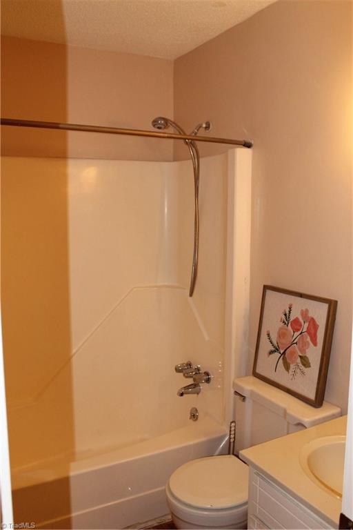 2218 Shadow Valley Road, Unit F High Point, NC 27265 - Photo 8 of 27 Gallery Image 8