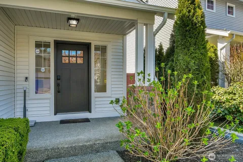 $899,900 | 131 Glennwood Place Northeast, Renton, WA 98056