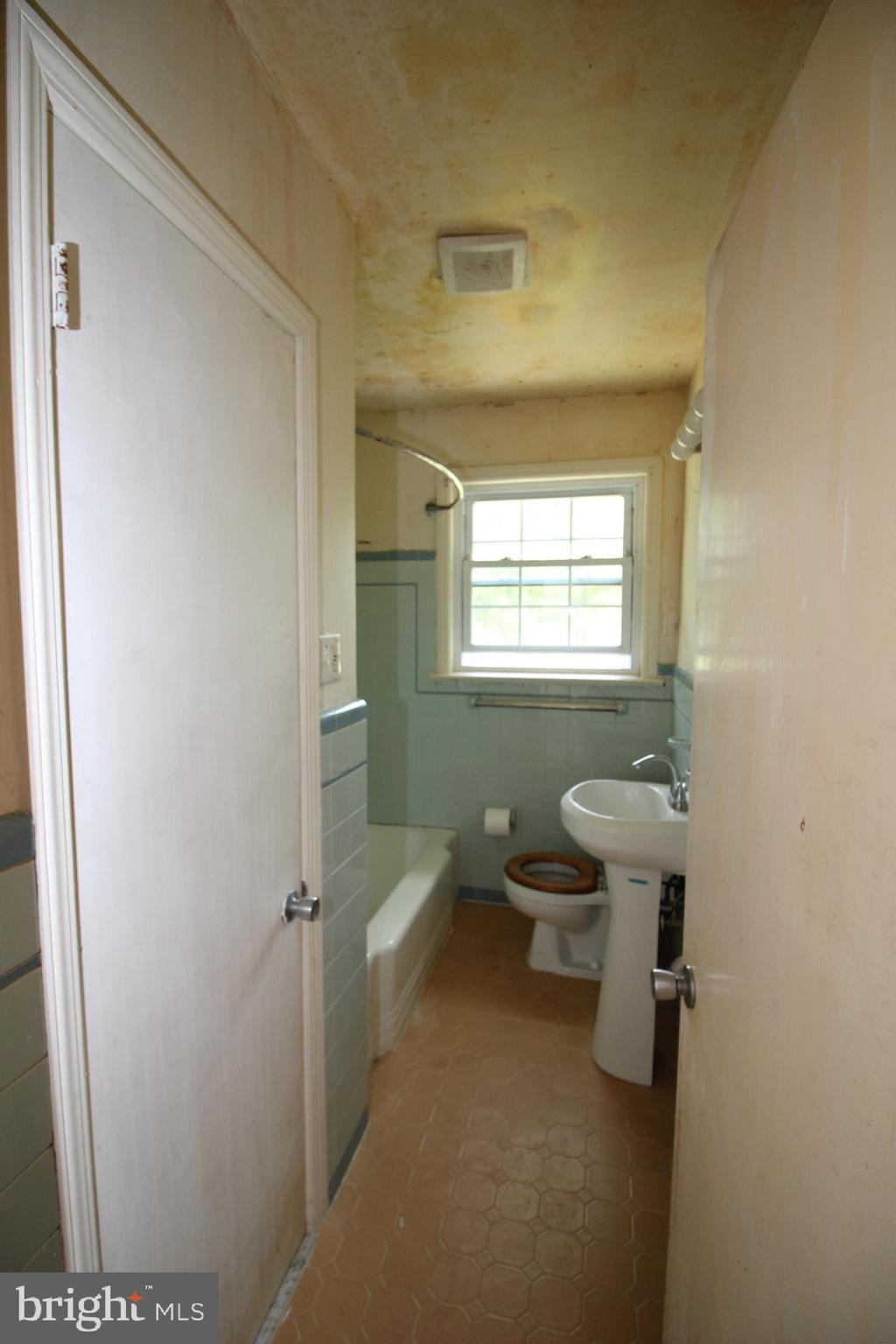 3061 Mill Road Norristown, PA 19403 - Photo 20 of 32 Gallery Image 20