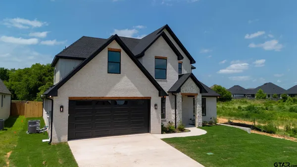 $599,999 | 3139 Club Drive, Tyler, TX 75703