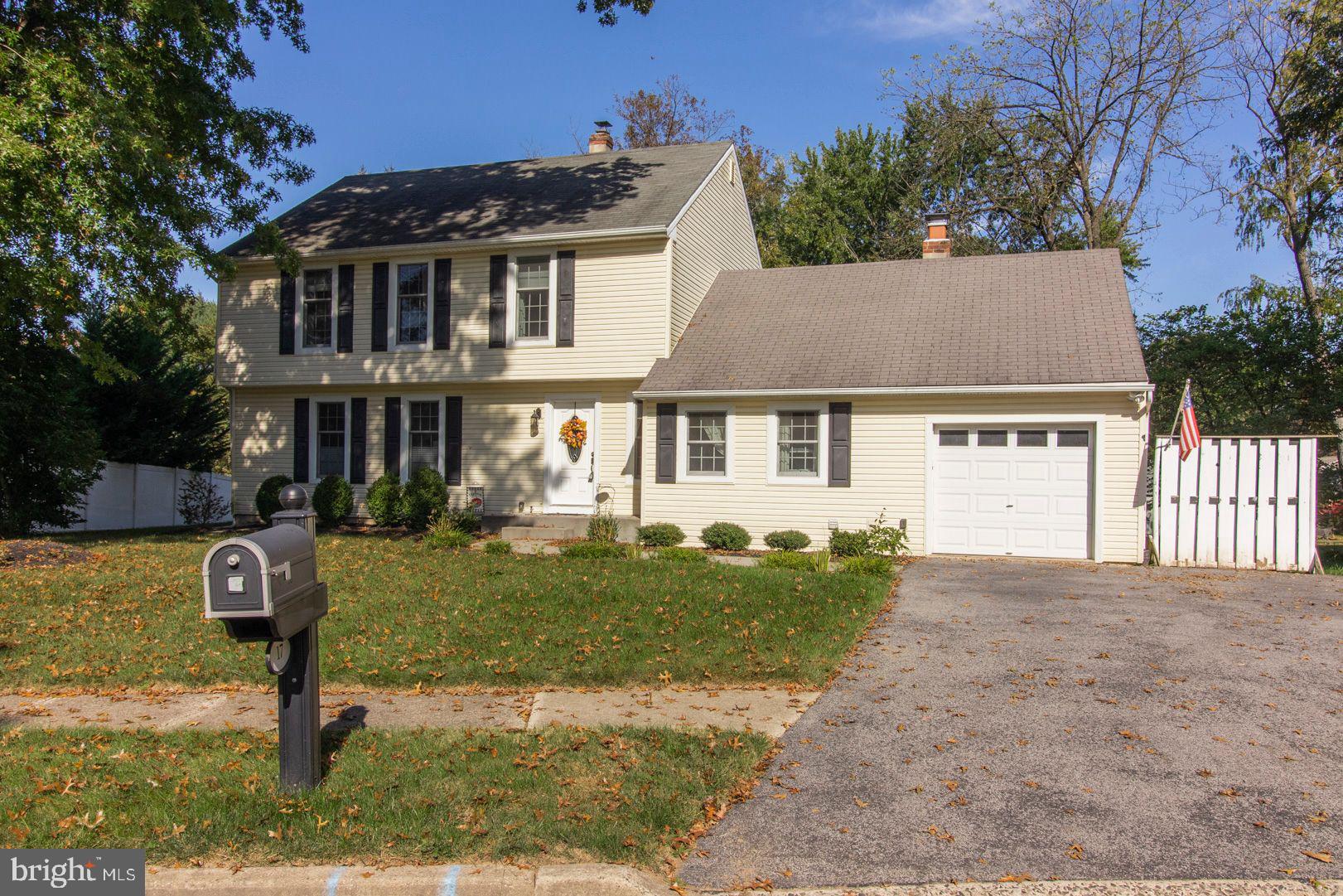 17 Algonquin Road Doylestown, PA 18901 - Photo 2 of 28 Gallery Image 2