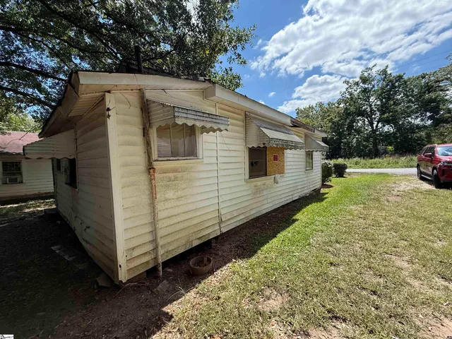 $60,000 | 37 Market Street, Williamston, SC 29697