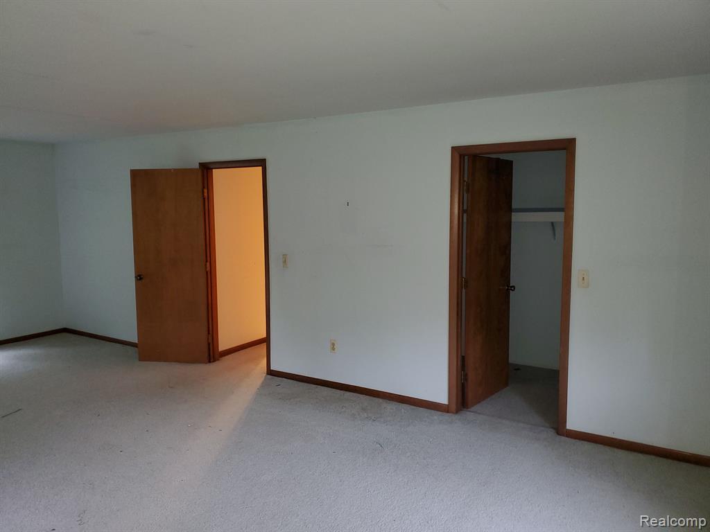 26289 Power Road Farmington Hills, MI 48334 - Photo 43 of 63
