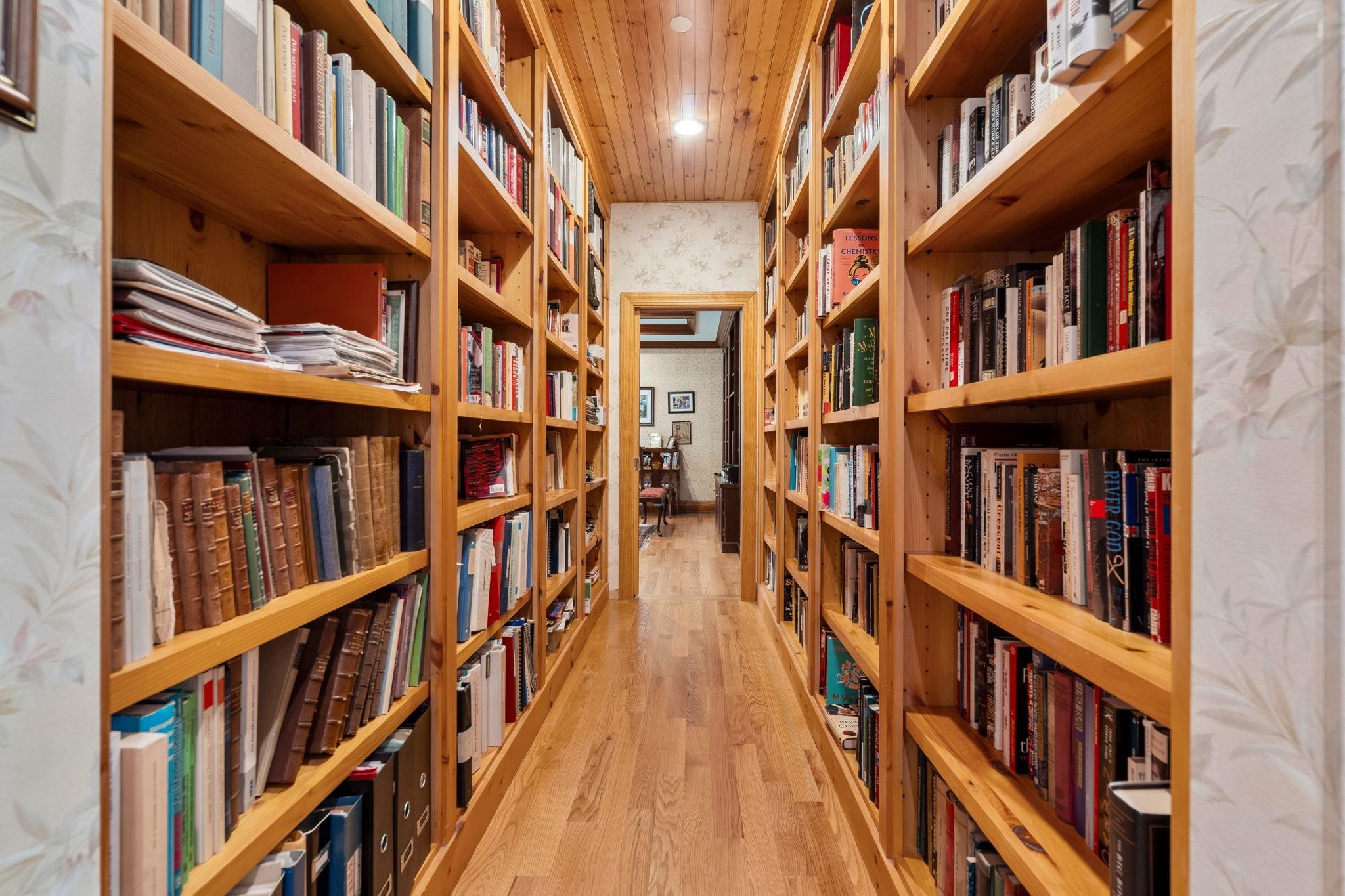 42 Pine Hill Road Hollis, NH 03049 - Photo 23 of 60