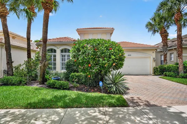 $493,000 | 8553 East Via Grande East, Wellington, FL 33411