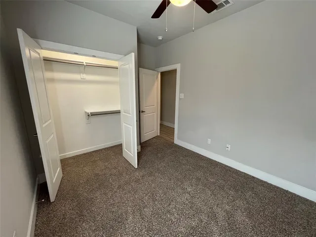 an empty room with a empty space