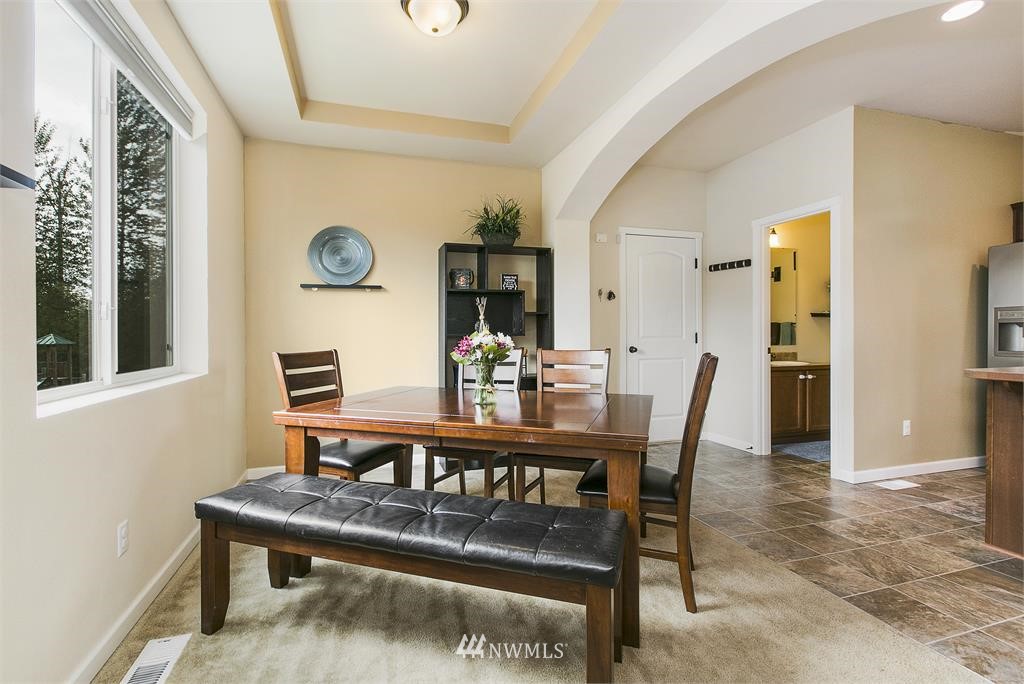 311 Graham Avenue Northeast Renton, WA 98059 - Photo 5 of 17