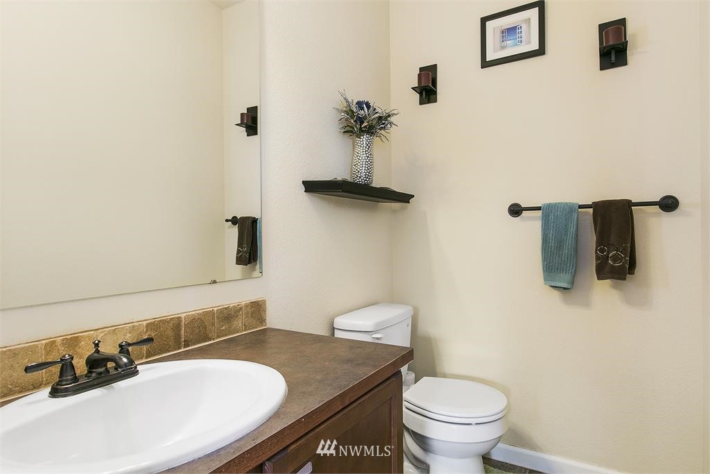 311 Graham Avenue Northeast Renton, WA 98059 - Photo 9 of 17