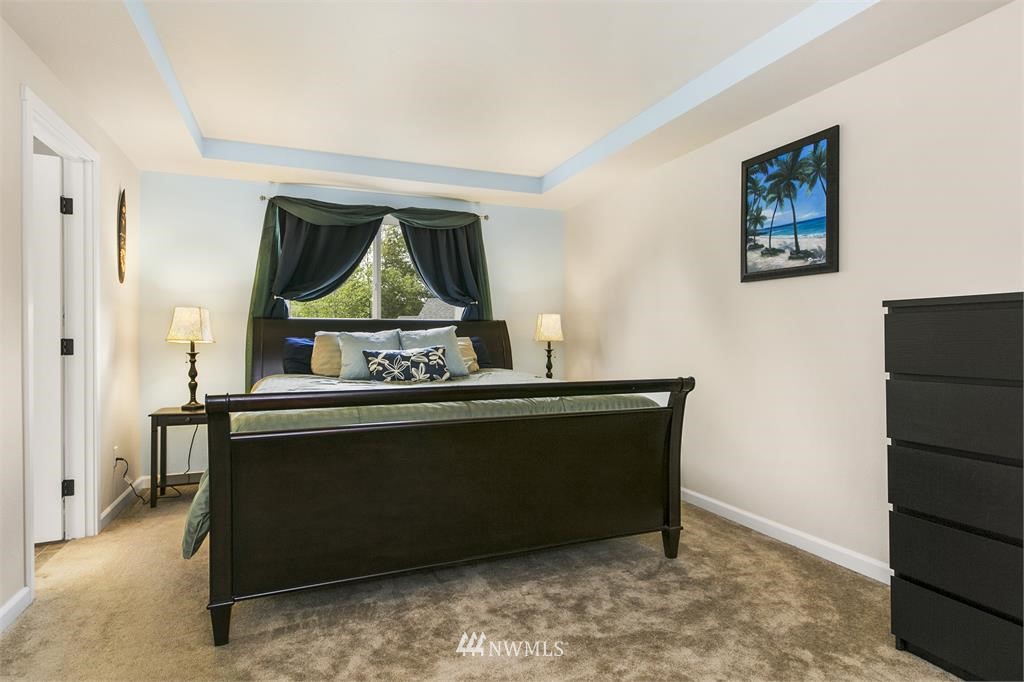 311 Graham Avenue Northeast Renton, WA 98059 - Photo 10 of 17