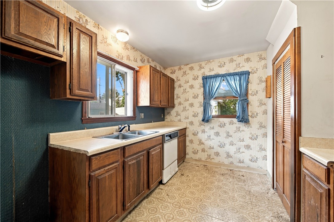 132 Rodessa Road Greece, NY 14616 - Photo 10 of 23 Gallery Image 10