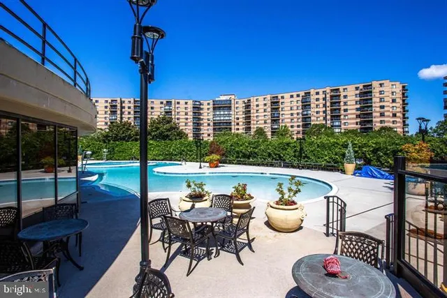 $2,930 | 8360 Greensboro Drive, Unit 208, McLean, VA 22102