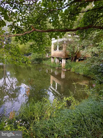 $2,930 | 8360 Greensboro Drive, Unit 208, McLean, VA 22102