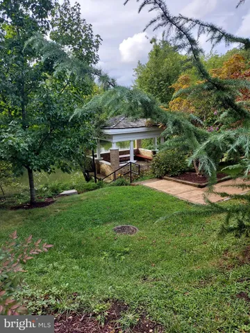 $2,930 | 8360 Greensboro Drive, Unit 208, McLean, VA 22102