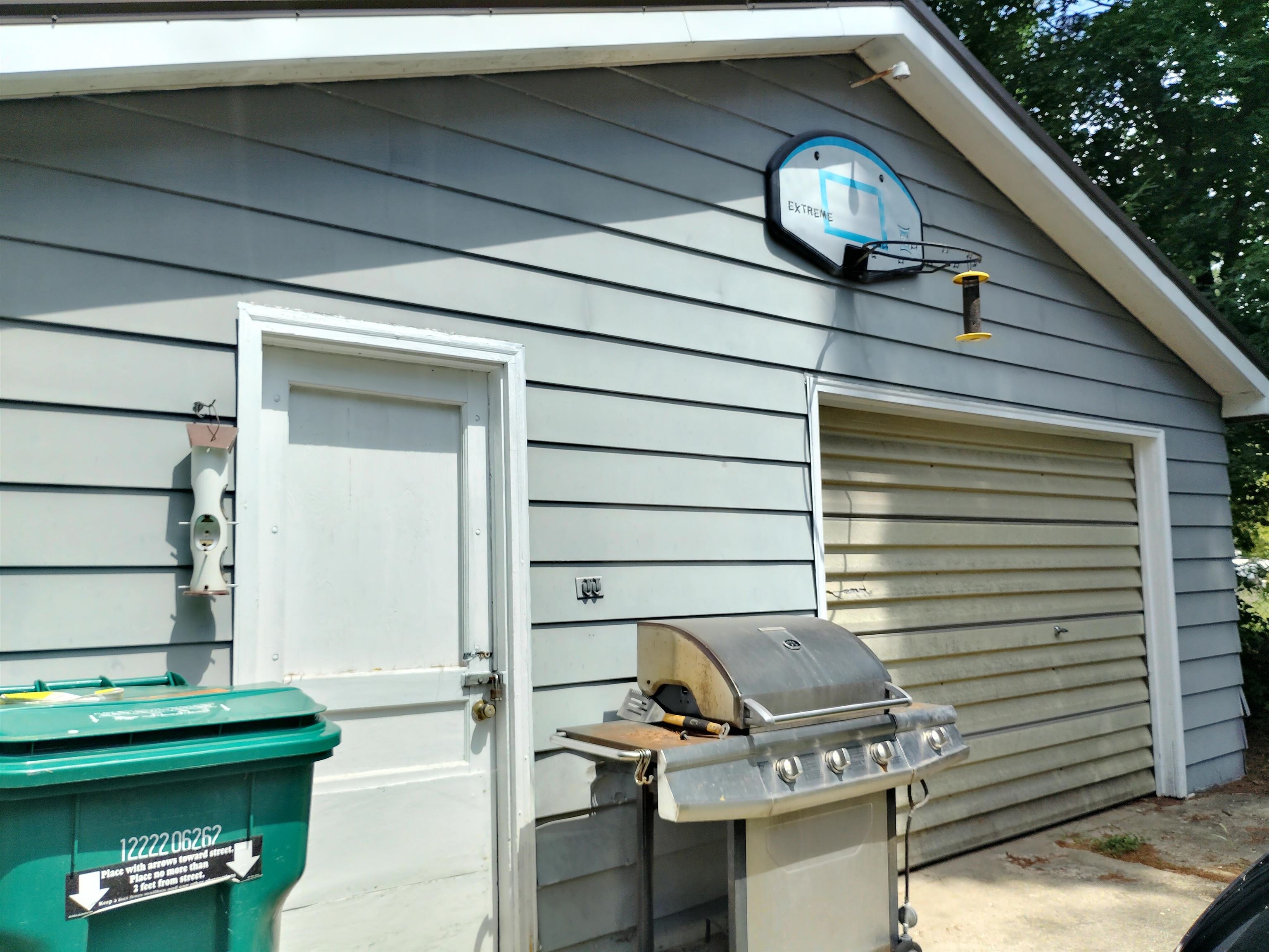 1861 East Stockwell Road Harrison, MI 48625 - Photo 2 of 25
