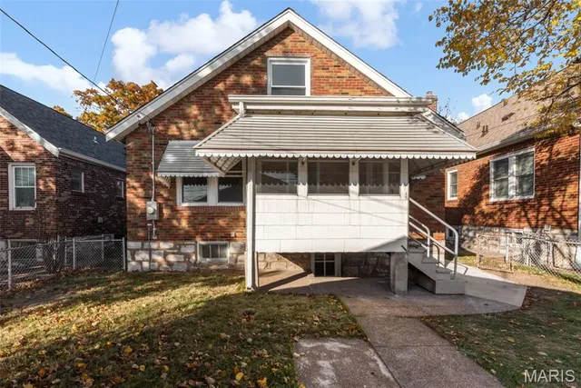 $450,000 | 5410 Tholozan Avenue, St. Louis, MO 63109