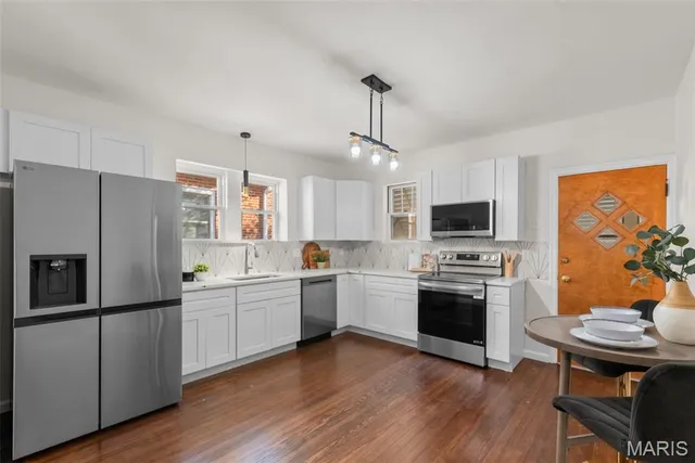 $450,000 | 5410 Tholozan Avenue, St. Louis, MO 63109