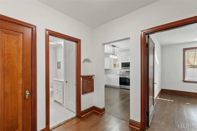 $450,000 | 5410 Tholozan Avenue, St. Louis, MO 63109