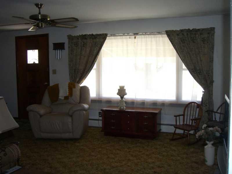 325 Smith Road Hadley, PA 16130 - Photo 7 of 13 Living Room.