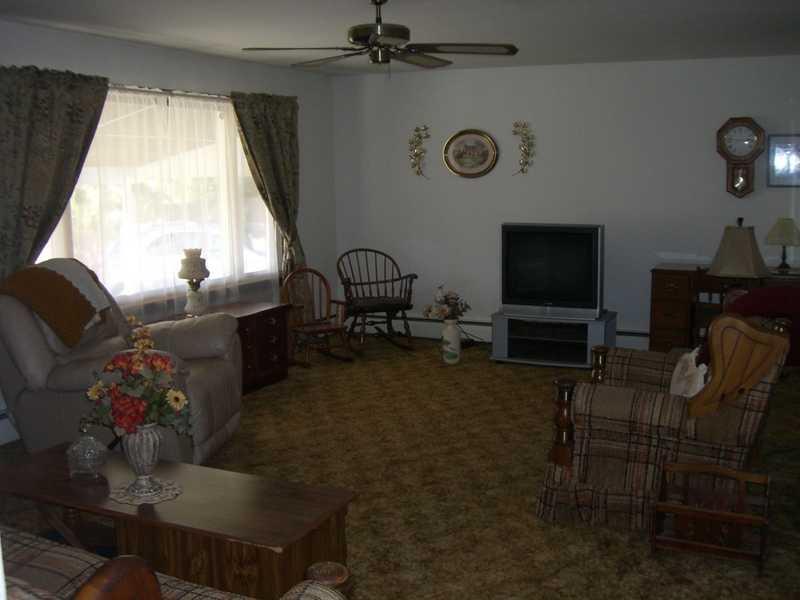 325 Smith Road Hadley, PA 16130 - Photo 9 of 13 Living Room.