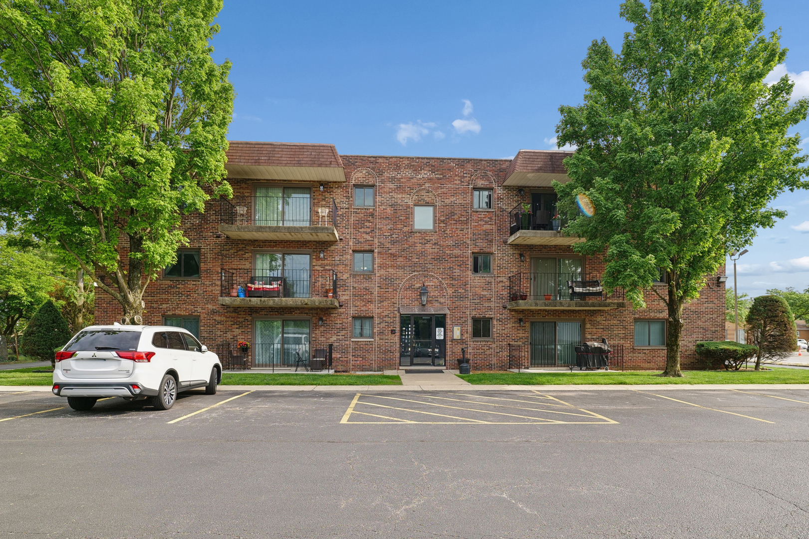 1940 183rd Street, Unit 2C Homewood, IL 60430 - Photo 2 of 19