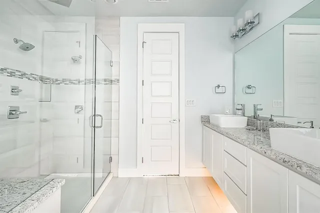 $2,750 | 203 South Village Way, Lewisville, TX 75057