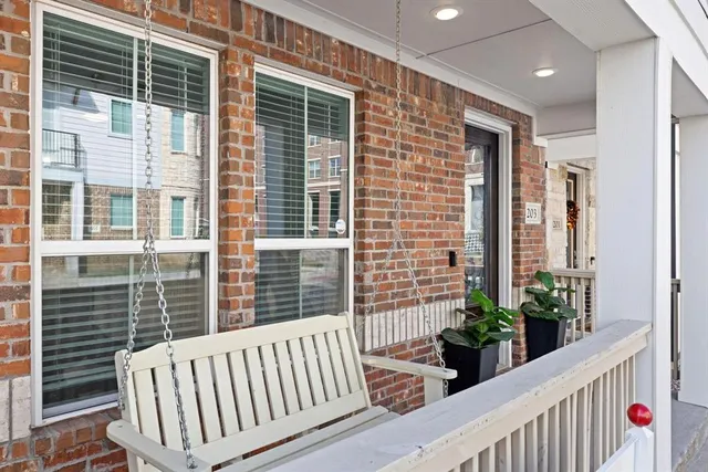 $2,750 | 203 South Village Way, Lewisville, TX 75057