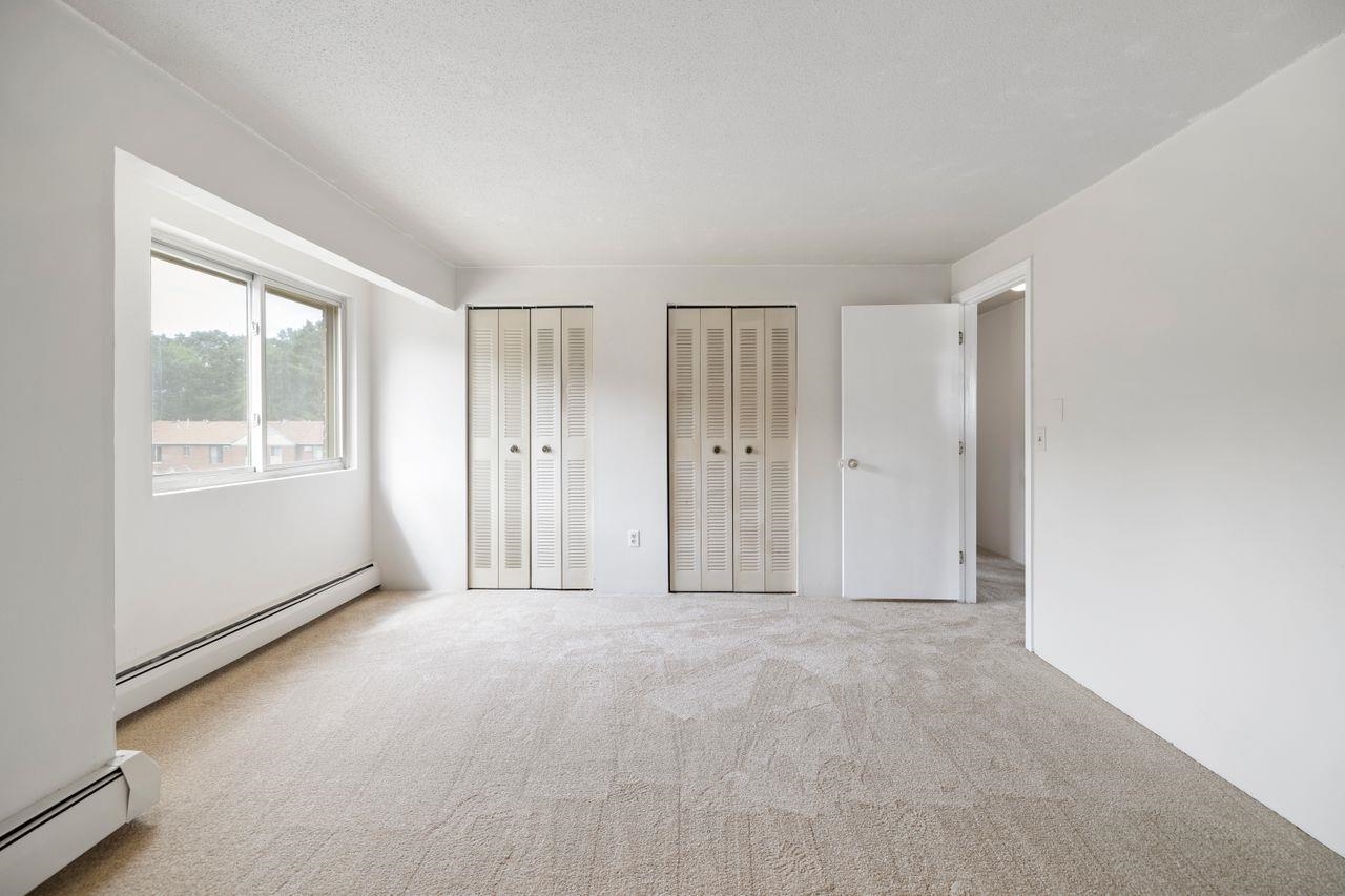 109 English Village Road, Unit 301 Manchester, NH 03102 - Photo 22 of 34