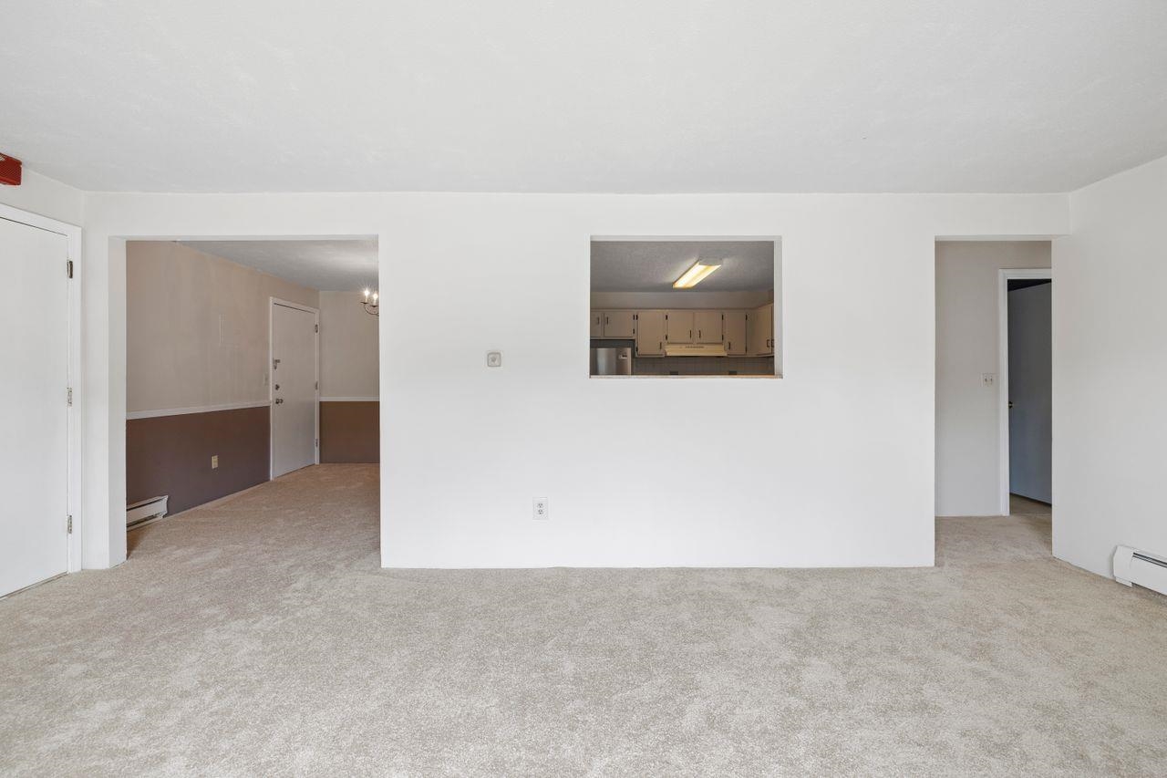 109 English Village Road, Unit 301 Manchester, NH 03102 - Photo 10 of 34