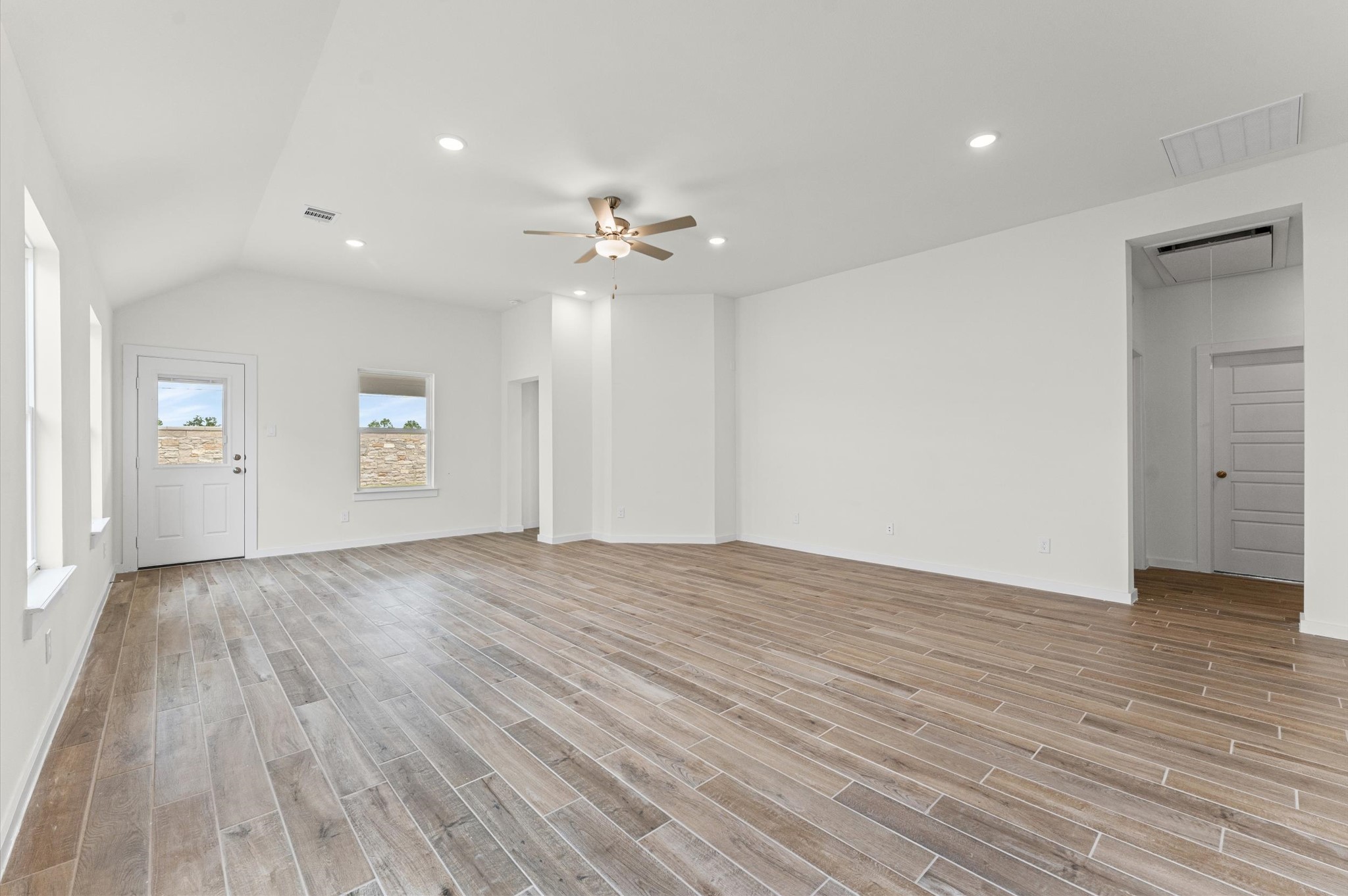 3214 Emerald Hls Drive Angleton, TX 77515 - Photo 13 of 18