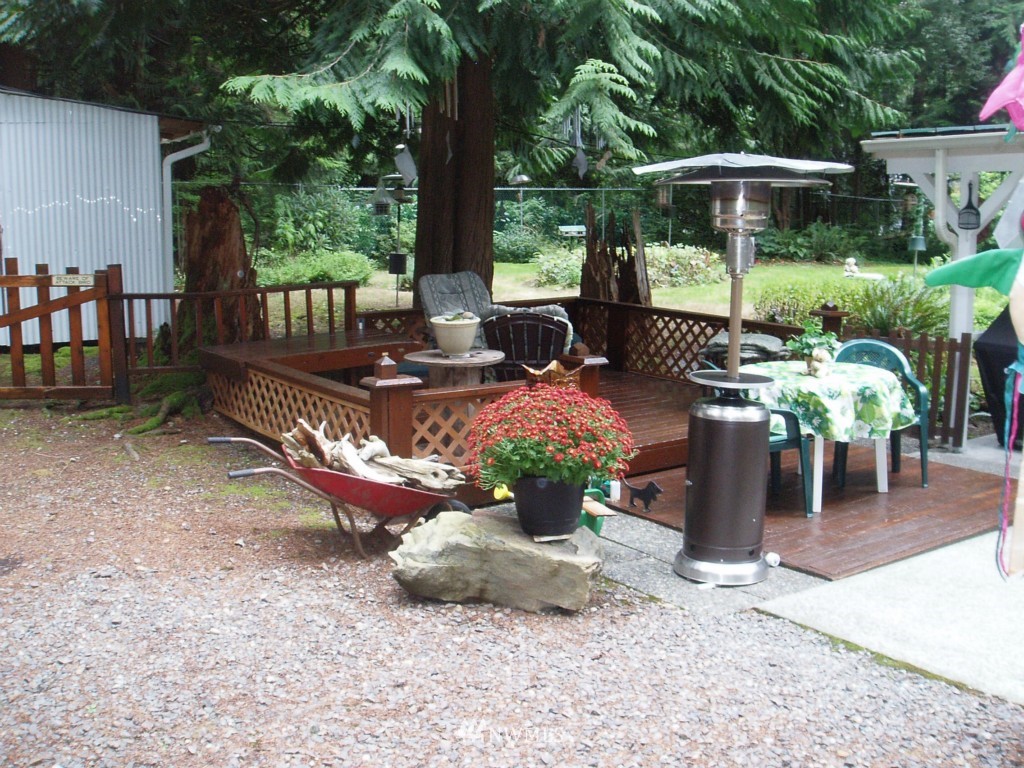 10224 Kelly Road Northeast Carnation, WA 98014 - Photo 2 of 21 Gallery Image 2