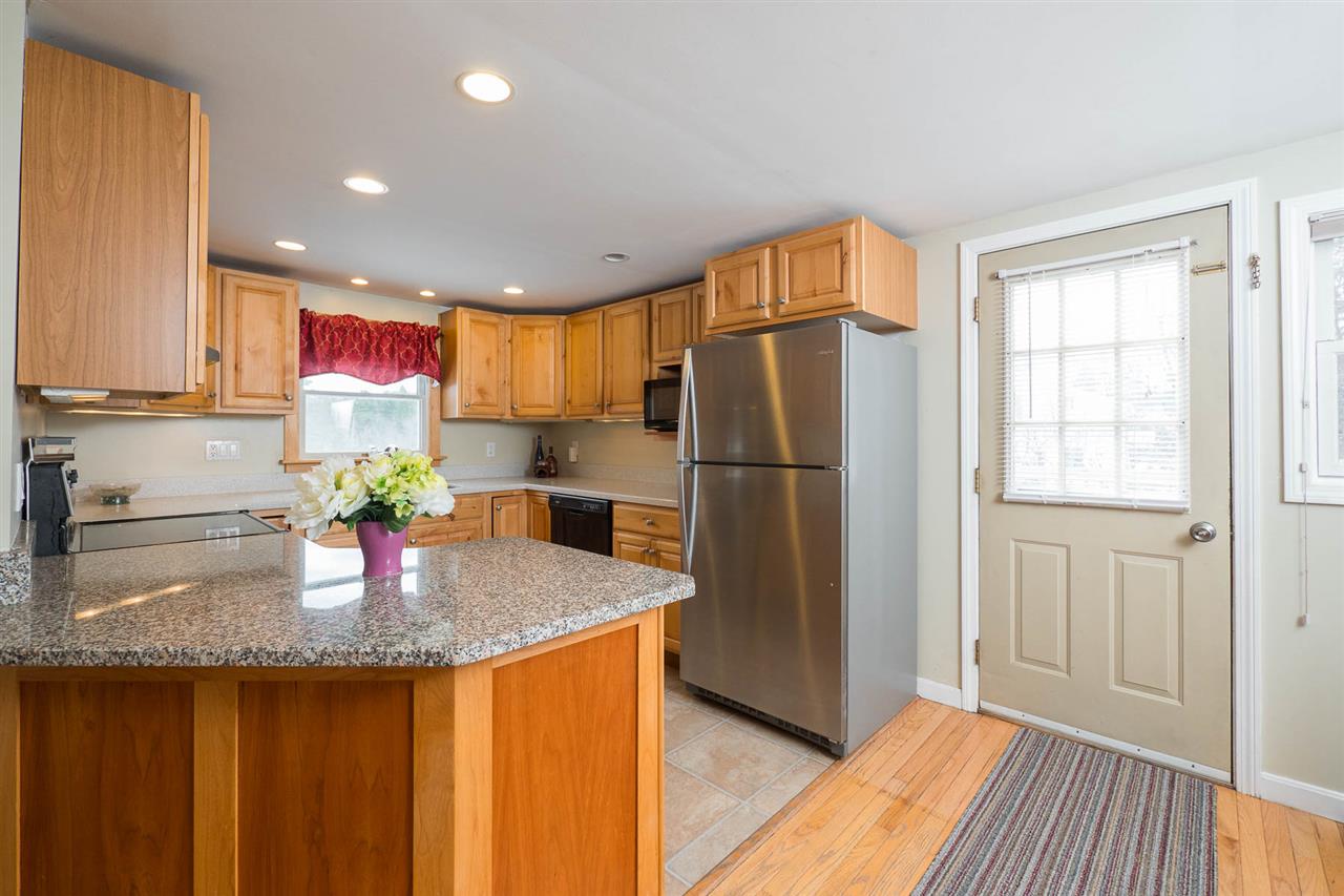51 Beach Pond Road Wolfeboro, NH 03894 - Photo 6 of 29 Gallery Image 6