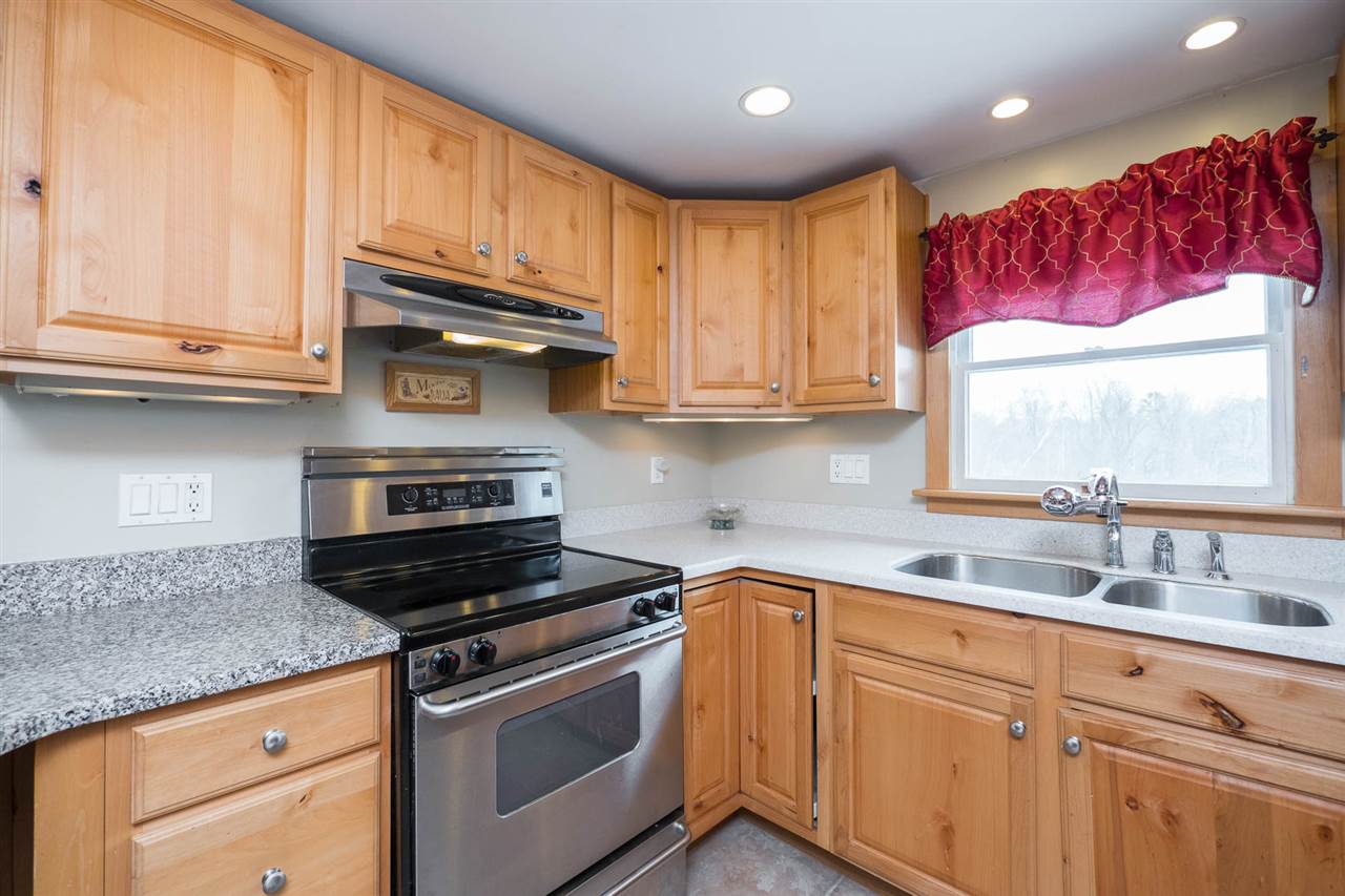 51 Beach Pond Road Wolfeboro, NH 03894 - Photo 7 of 29 Gallery Image 7