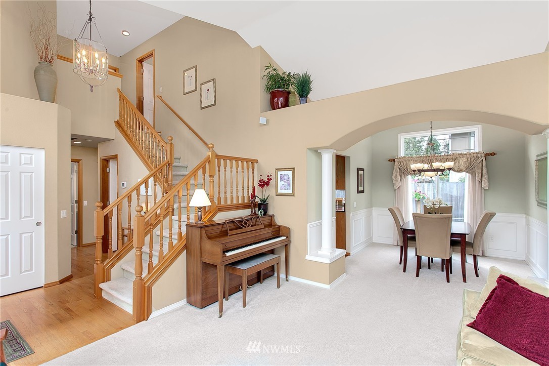 3325 189th Place Southeast Bothell, WA 98012 - Photo 4 of 25 Gallery Image 4