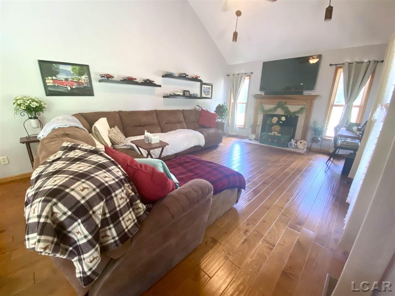 2705 East Carleton Road Adrian, MI 49221 - Photo 23 of 28