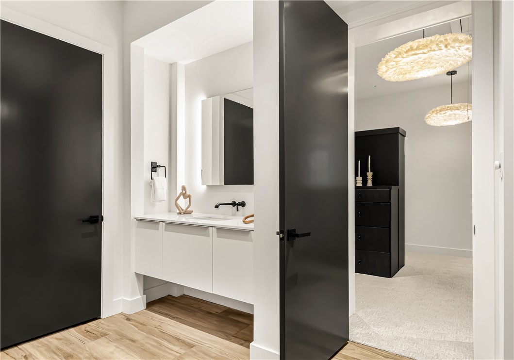 11851 Hopes Creek Road College Station, TX 77845 - Photo 29 of 50 a bathroom with a sink and mirror