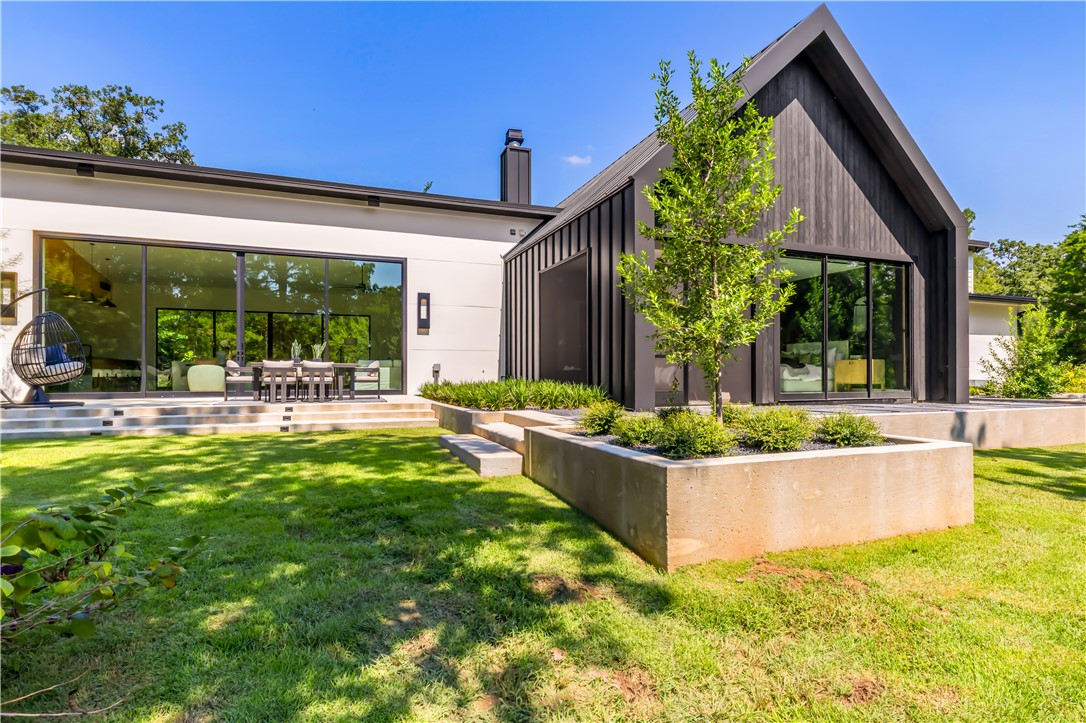 11851 Hopes Creek Road College Station, TX 77845 - Photo 45 of 50 a view of a house with backyard and sitting area
