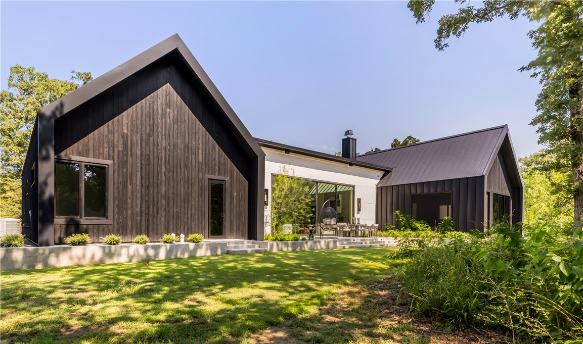 11851 Hopes Creek Road College Station, TX 77845 - Photo 46 of 50 a view of a house with backyard and sitting area