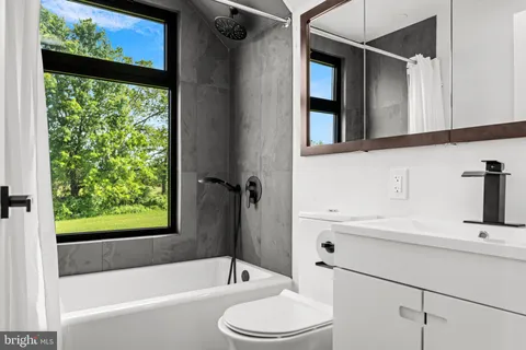 $4,150,000 | 854 Spring Hill Road, Riegelsville, PA 18077